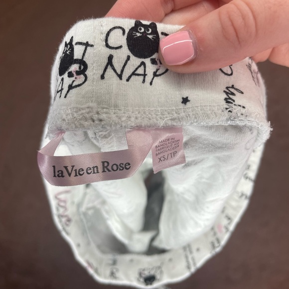 La Vie En Rose PJ Shorts ♡ Size XS - Picture 3 of 4